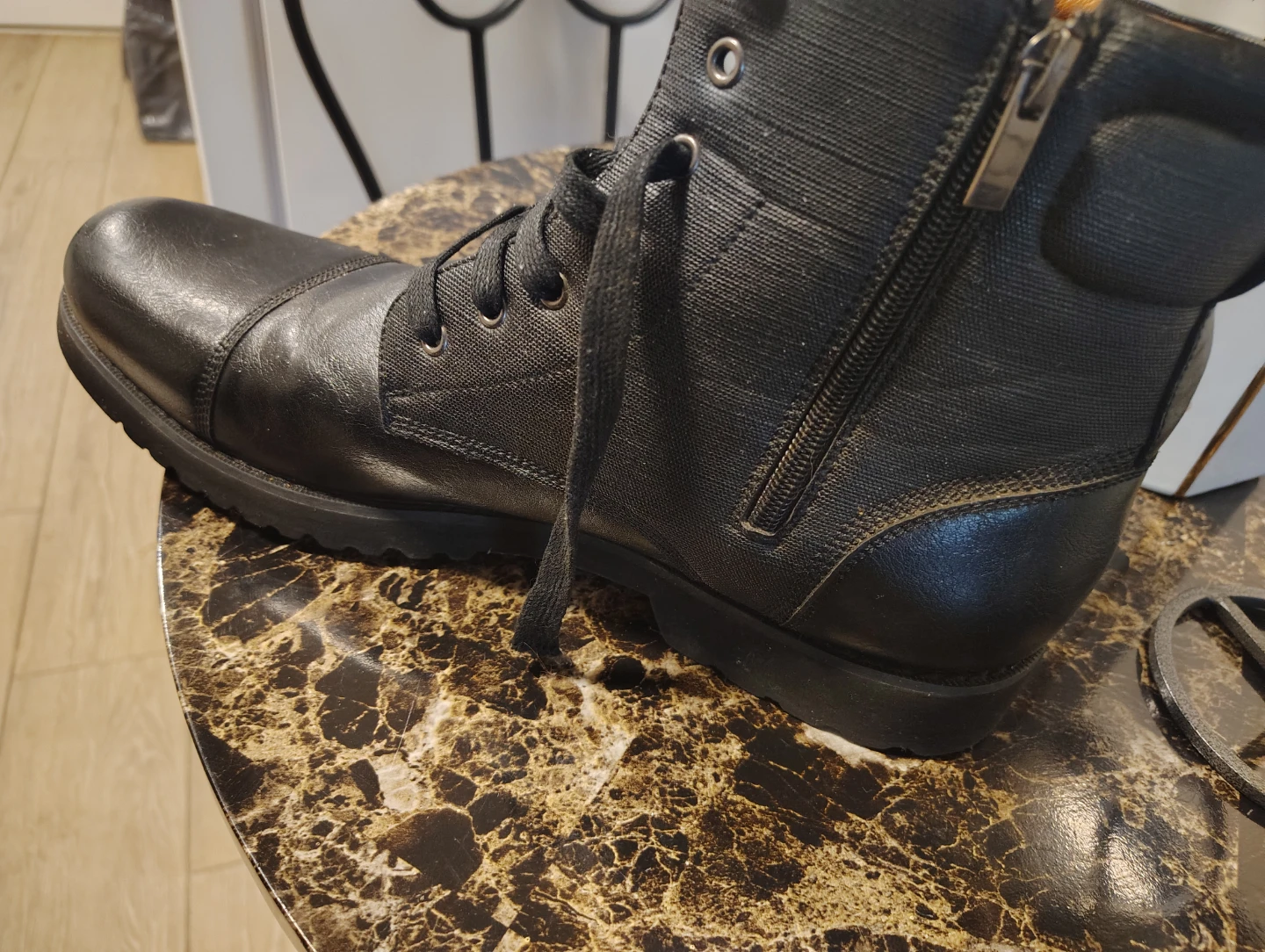 Black Leather Boots with Side Zipper - photo 3