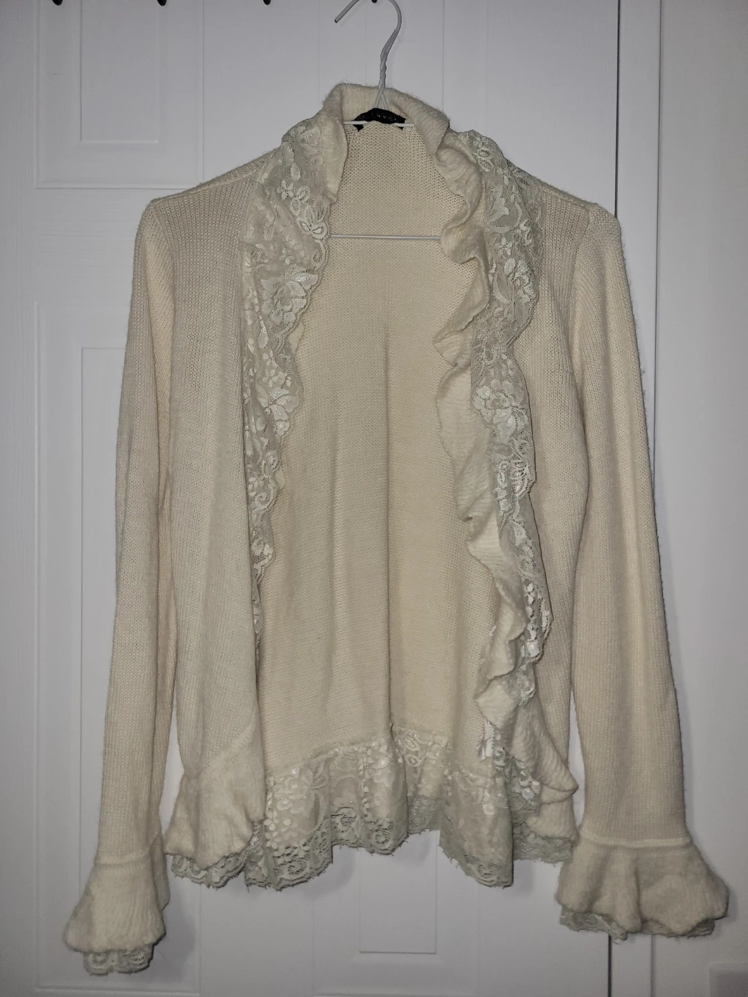 Cream Lace Trim Cardigan (BeLLEVAH)