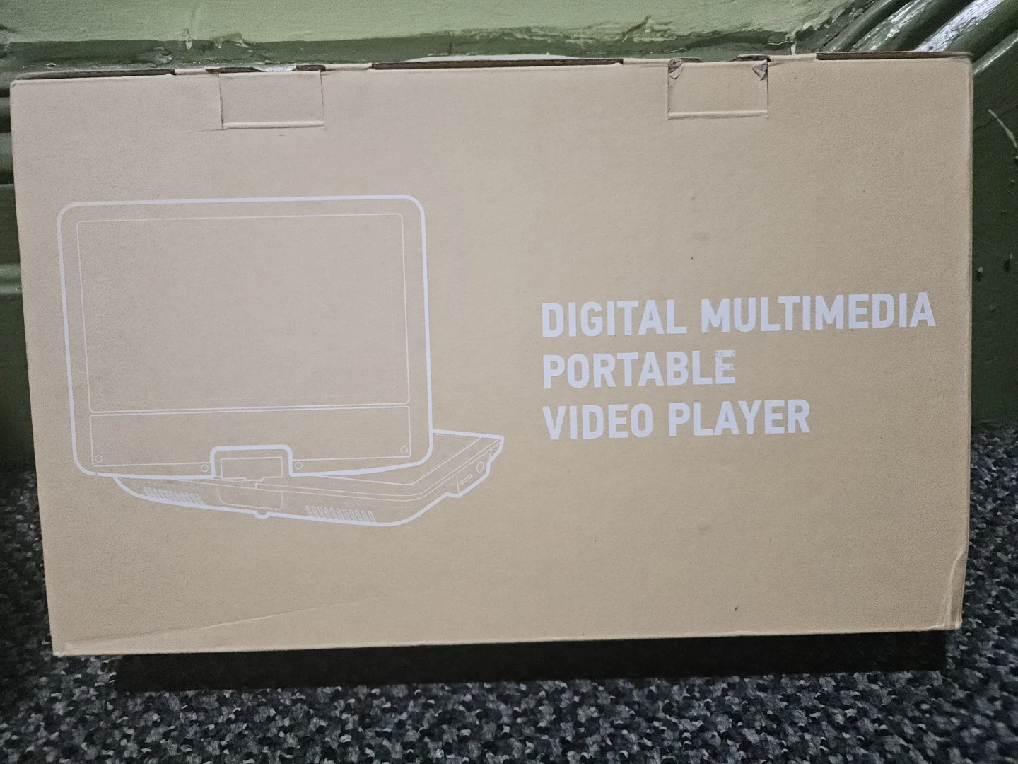 DBPOWER 9" Portable DVD Player - photo 2