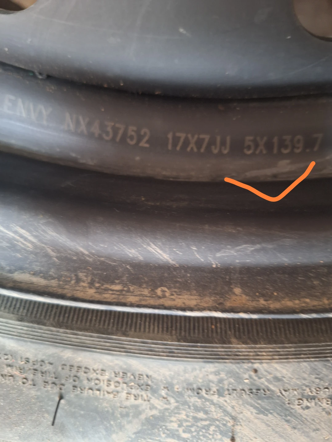 Hankook LT265/70R17 Winter Tires on Steel Rims - Set of 4 - photo 5