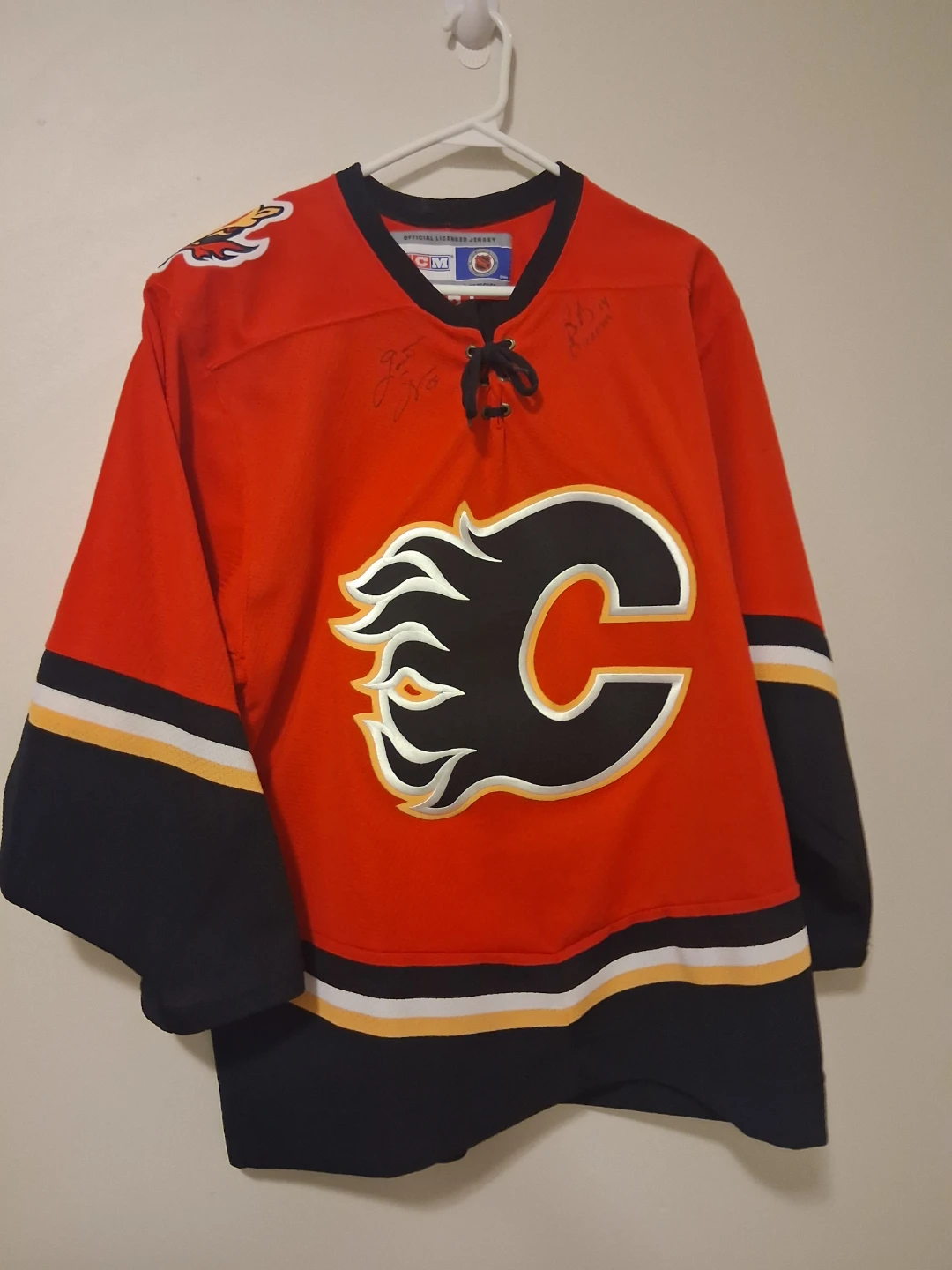 Calgary Flames CCM Hockey Jersey - Size Medium
