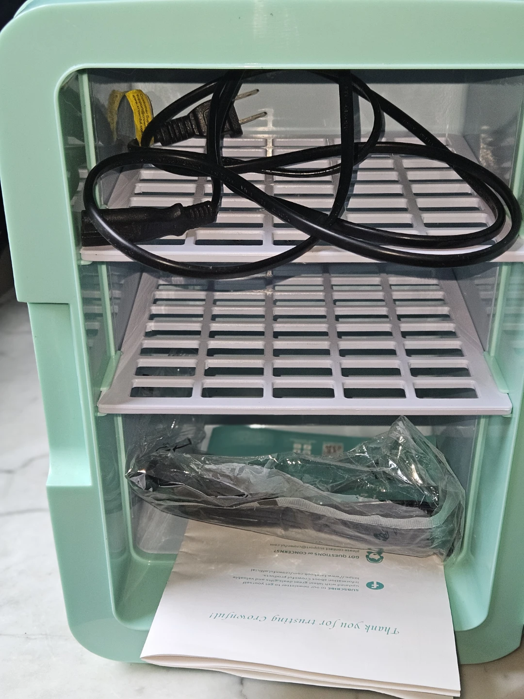 CROWNFUL Mini Fridge CF-PC10 - photo 2