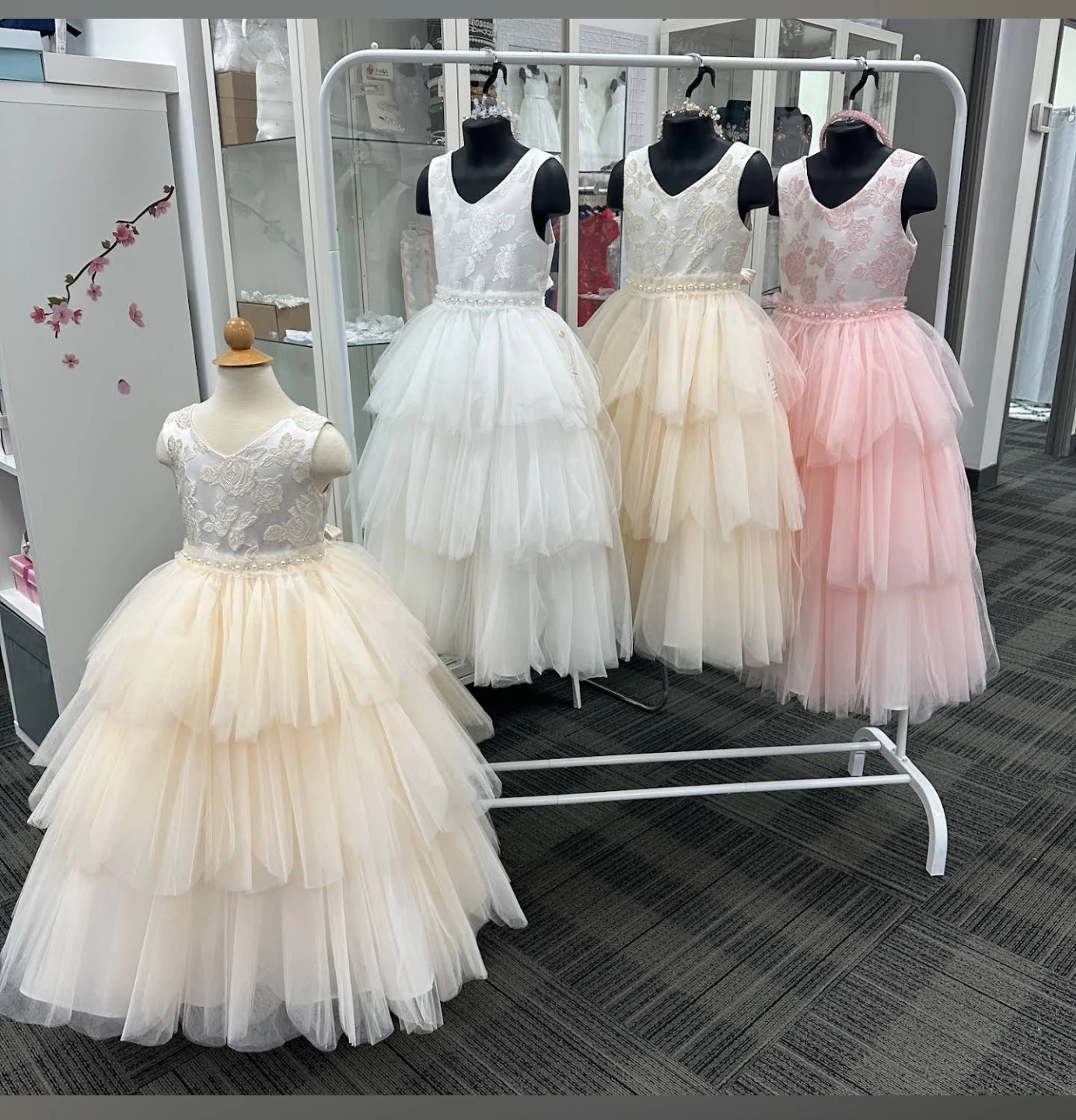 9/10yrs- Formal Ivory Tiered Dress - photo 3