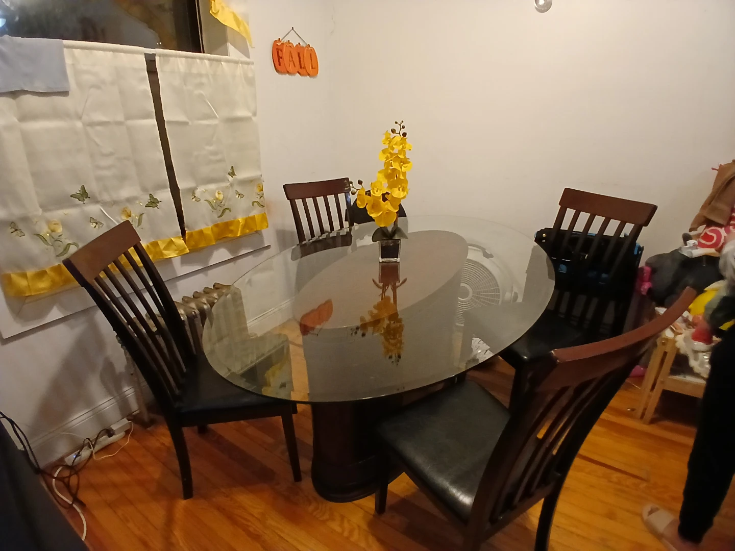 Dinning table