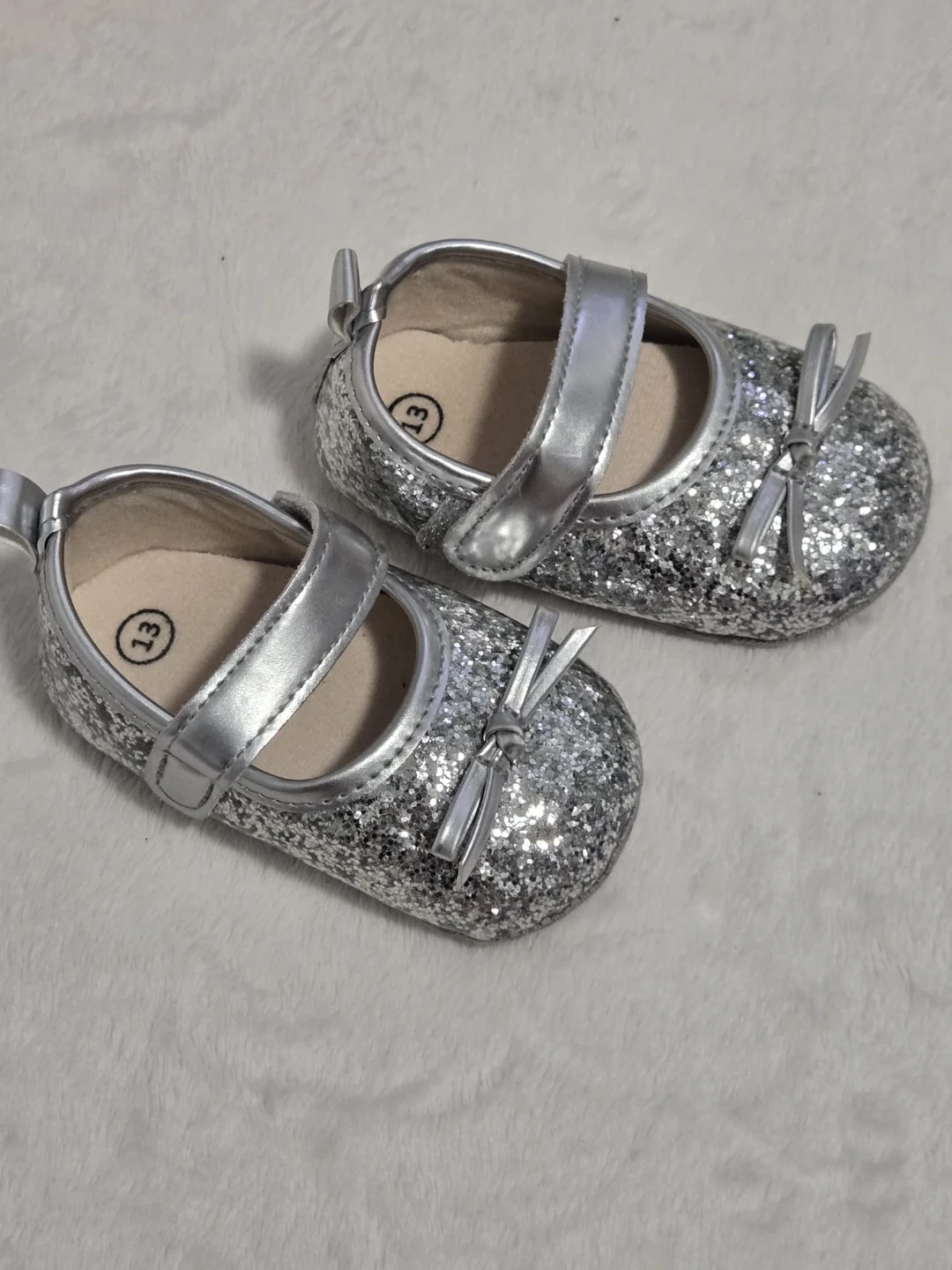 Toddler Silver Glitter Mary Jane Shoes Size 13 - photo 2