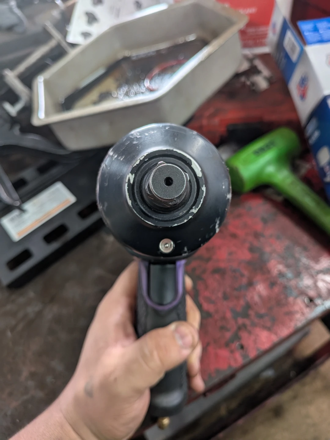 Matco Tools MT3779 1/2" High Power Impact Wrench Purple - photo 5