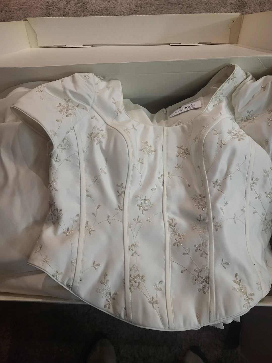 Wedding dress - photo 2
