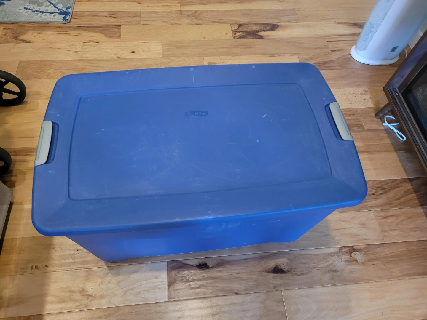 132L Locking Storage Tote - photo 2