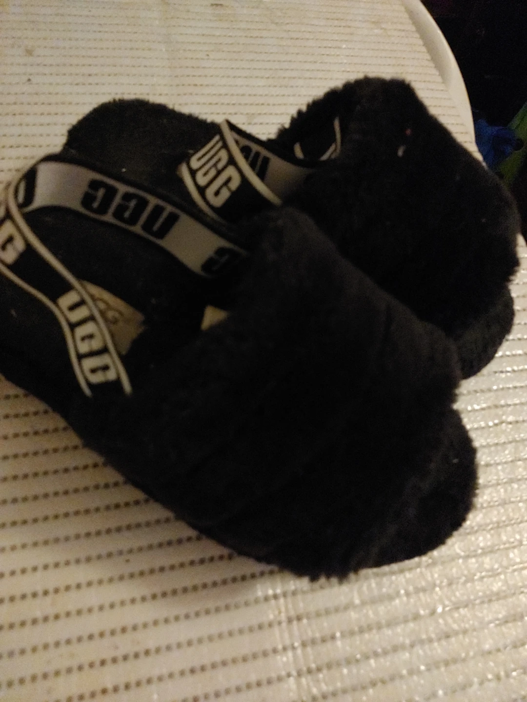 UGG Fluff Yeah Slide Slippers Black- size 5 - photo 2
