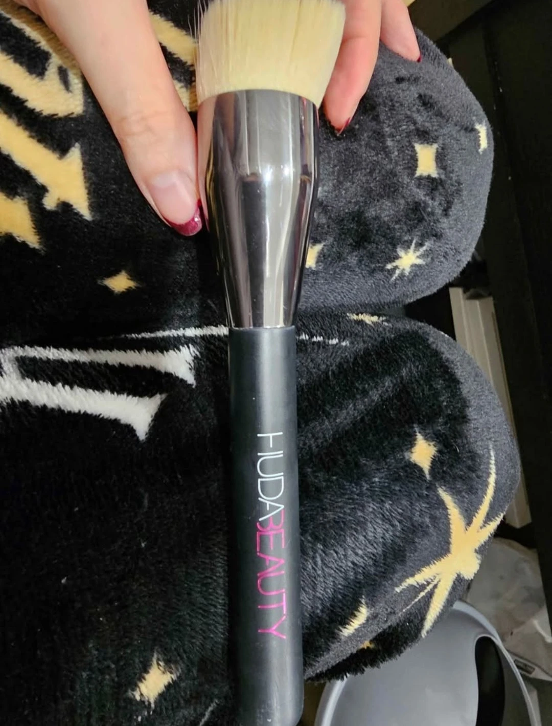 Huda Beauty Foundation Brush