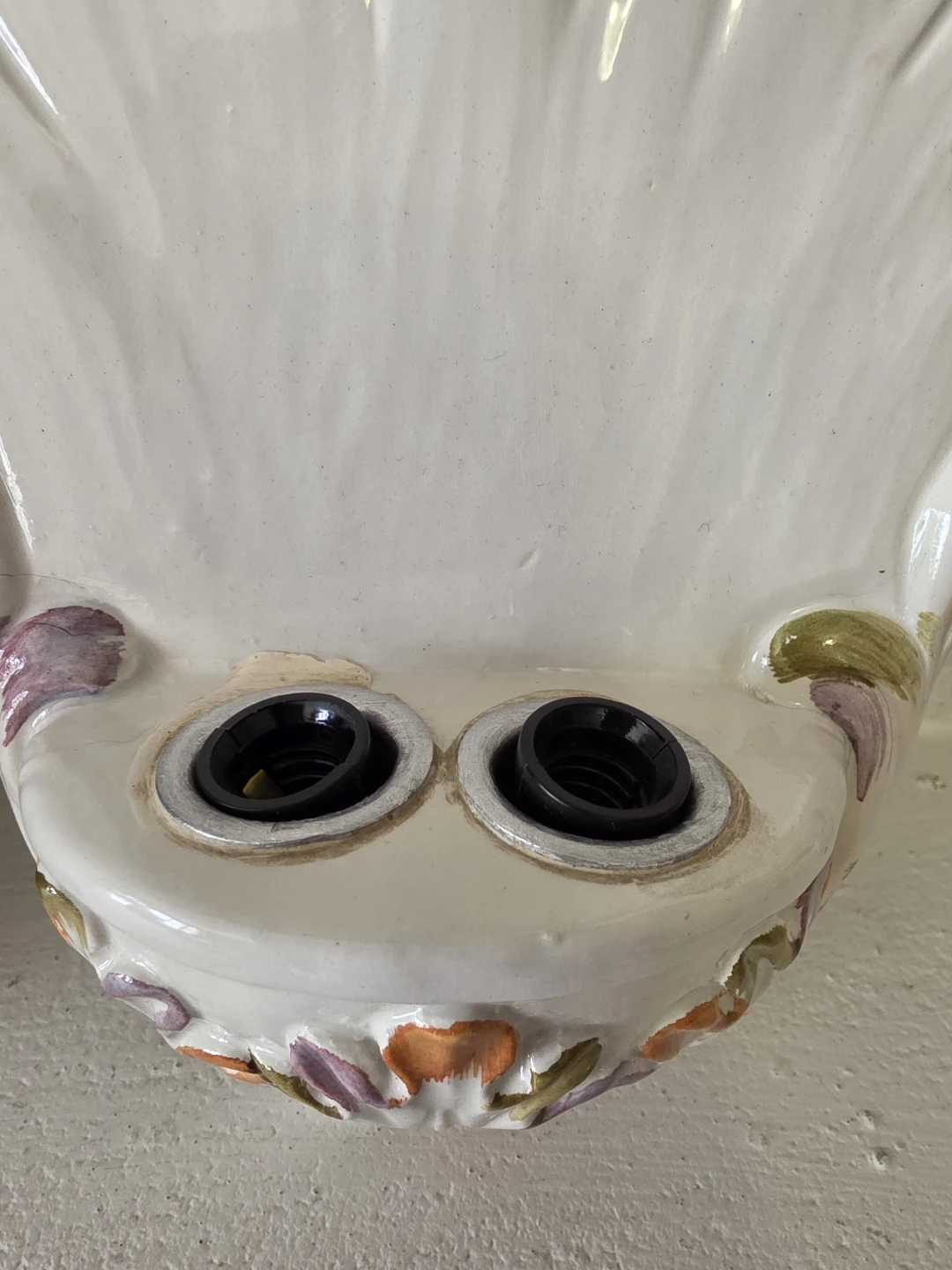 Pair of Ceramic Cherub Sconces - photo 4