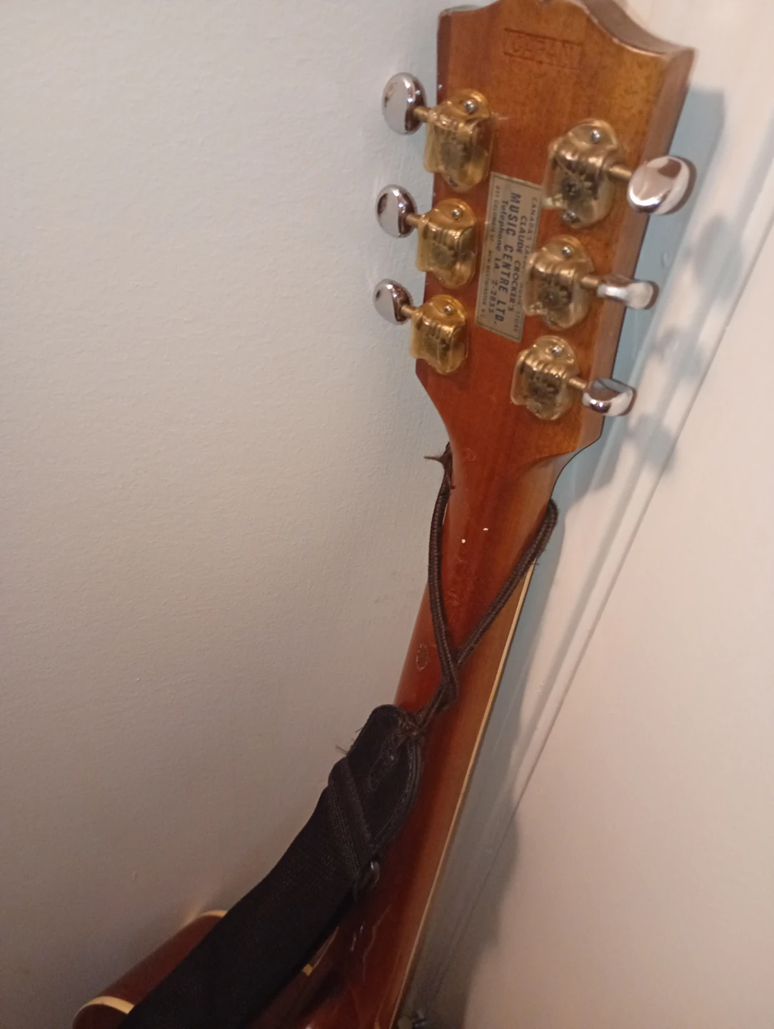 Kent Acoustic Guitar with Gig Bag - photo 4