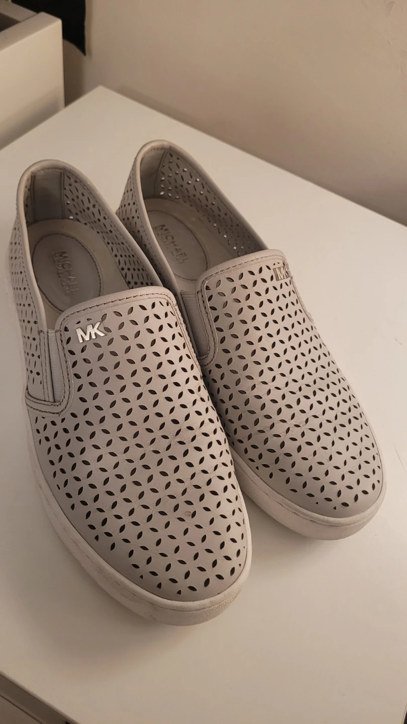 M Kors Women's Slip-Ons Size 6.5 - photo 2