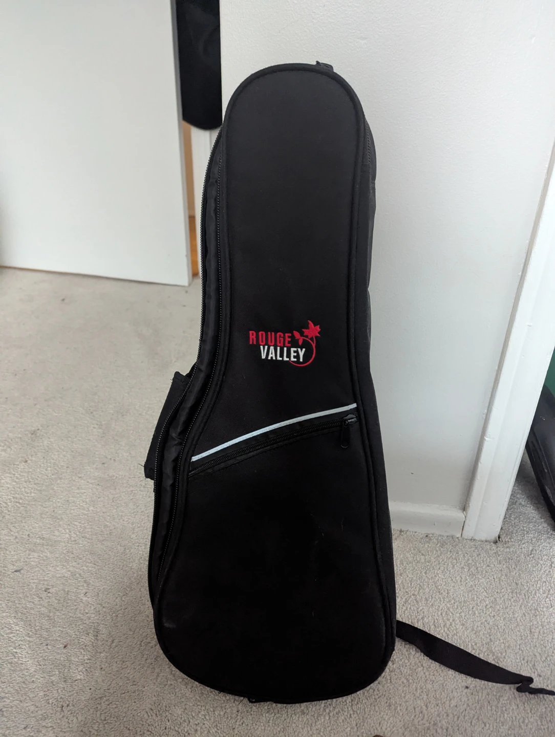 Kala Ukulele with Rouge Valley Gig Bag and Capo - photo 2