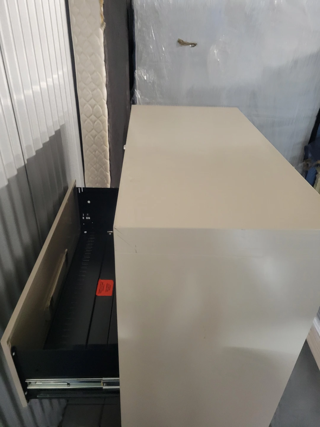 4 Drawer Metal Filing Cabinet - photo 3