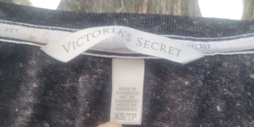 Victoria's Secret Graphic T-Shirt XS/TP - photo 4