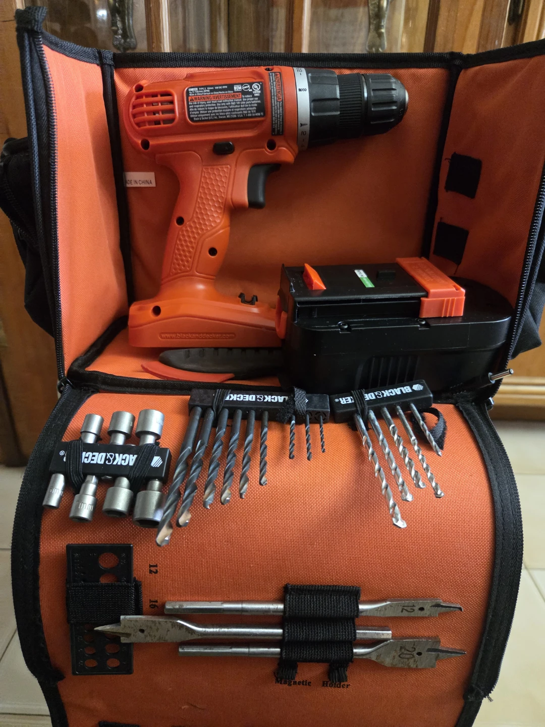Black & Decker Cordless Drill with Accessories Kit
