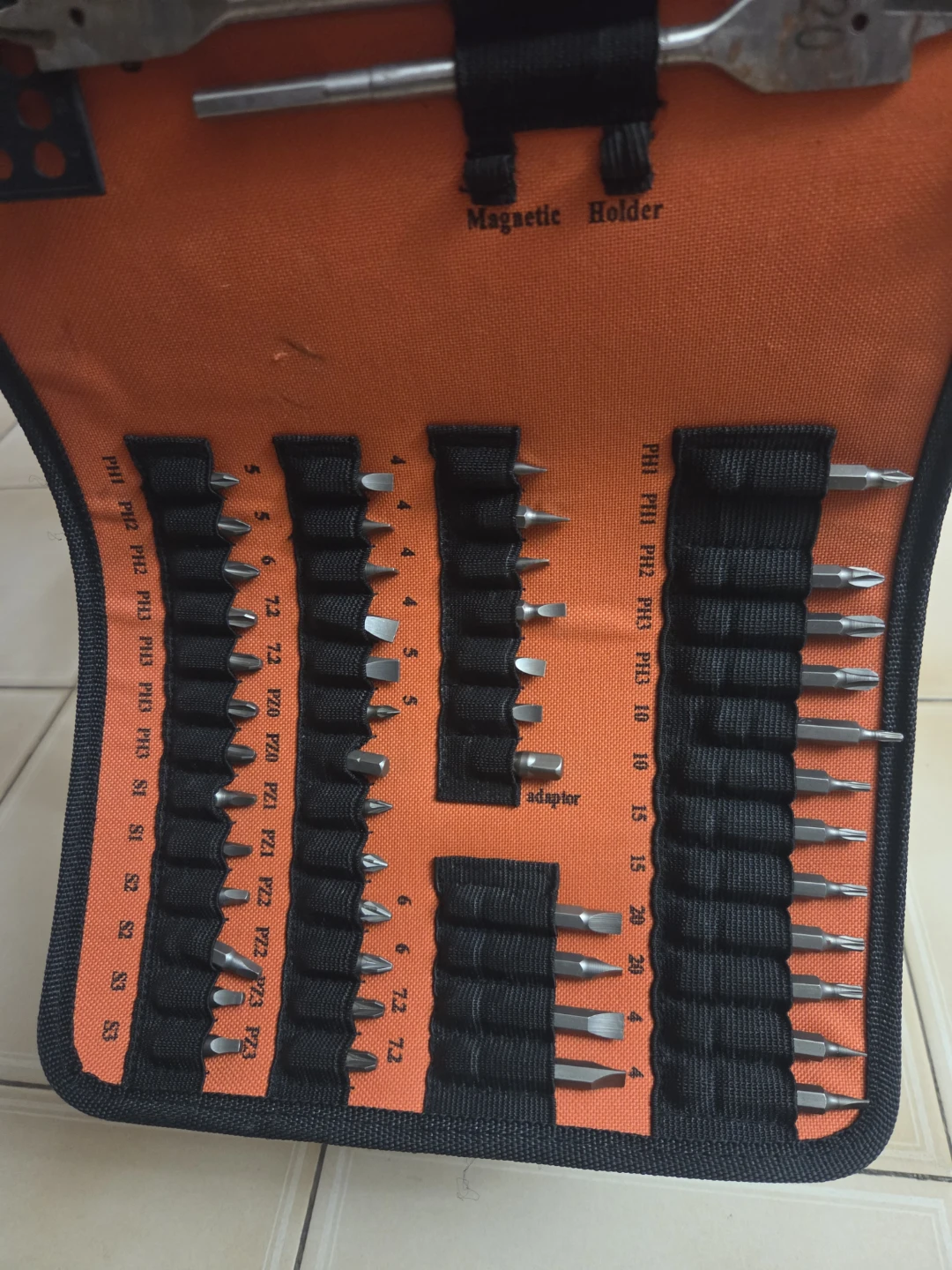 Black & Decker Cordless Drill with Accessories Kit - photo 2