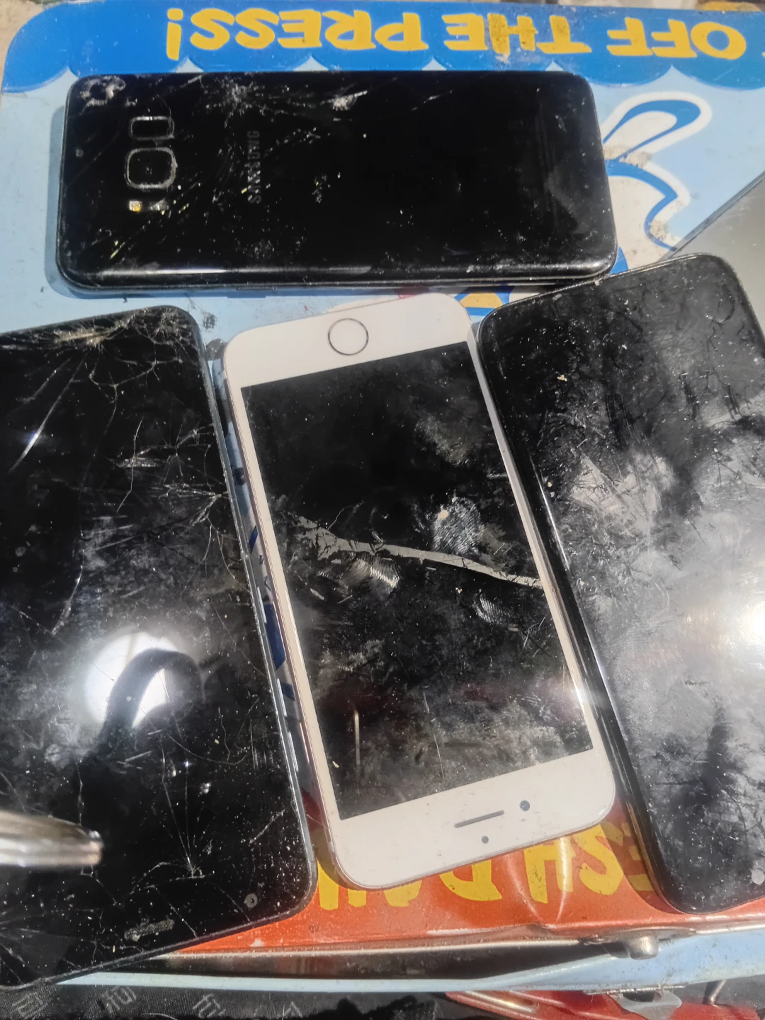 Lot of 5 Used Smartphones (Samsung, iPhone, LG, Motorola)