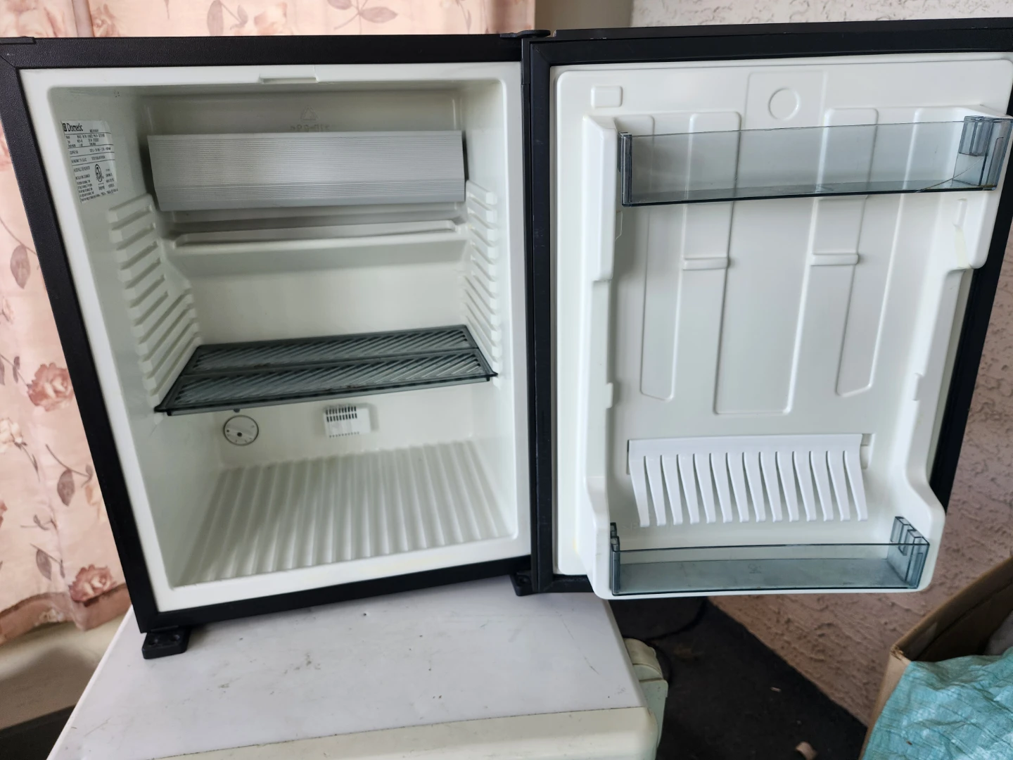 Mini Fridge - photo 2