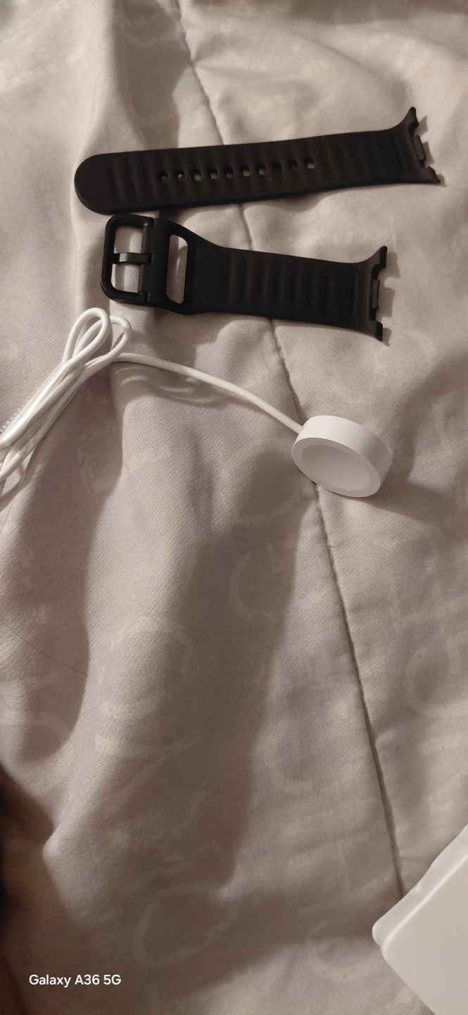 Smart Watch 8 with Black Band and Charger - photo 5