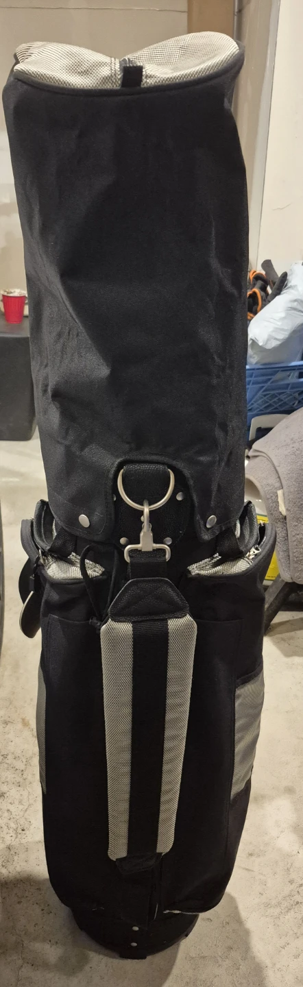 Black Golf Bag with Rain Cover & Putter - photo 2