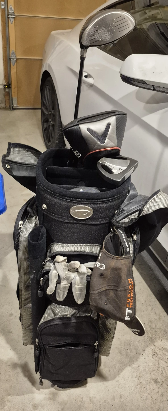 Black Golf Bag with Rain Cover & Putter - photo 3