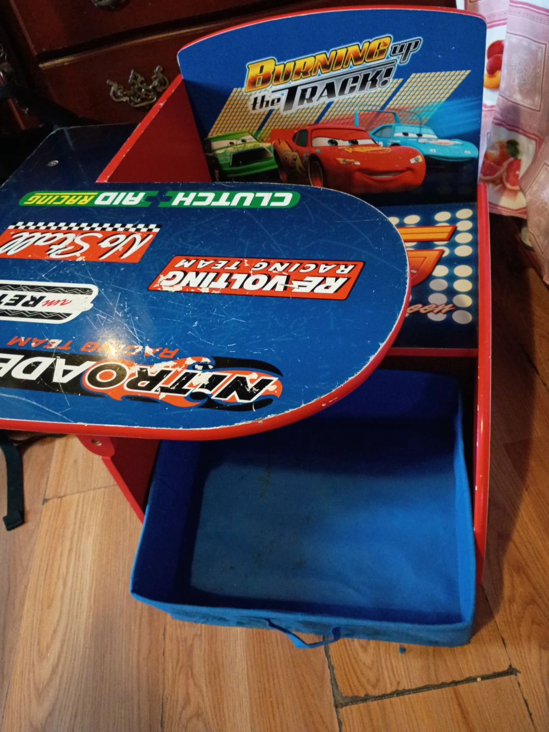 Disney Cars "Burning Up the Track!" Kids Storage Shelf - photo 2