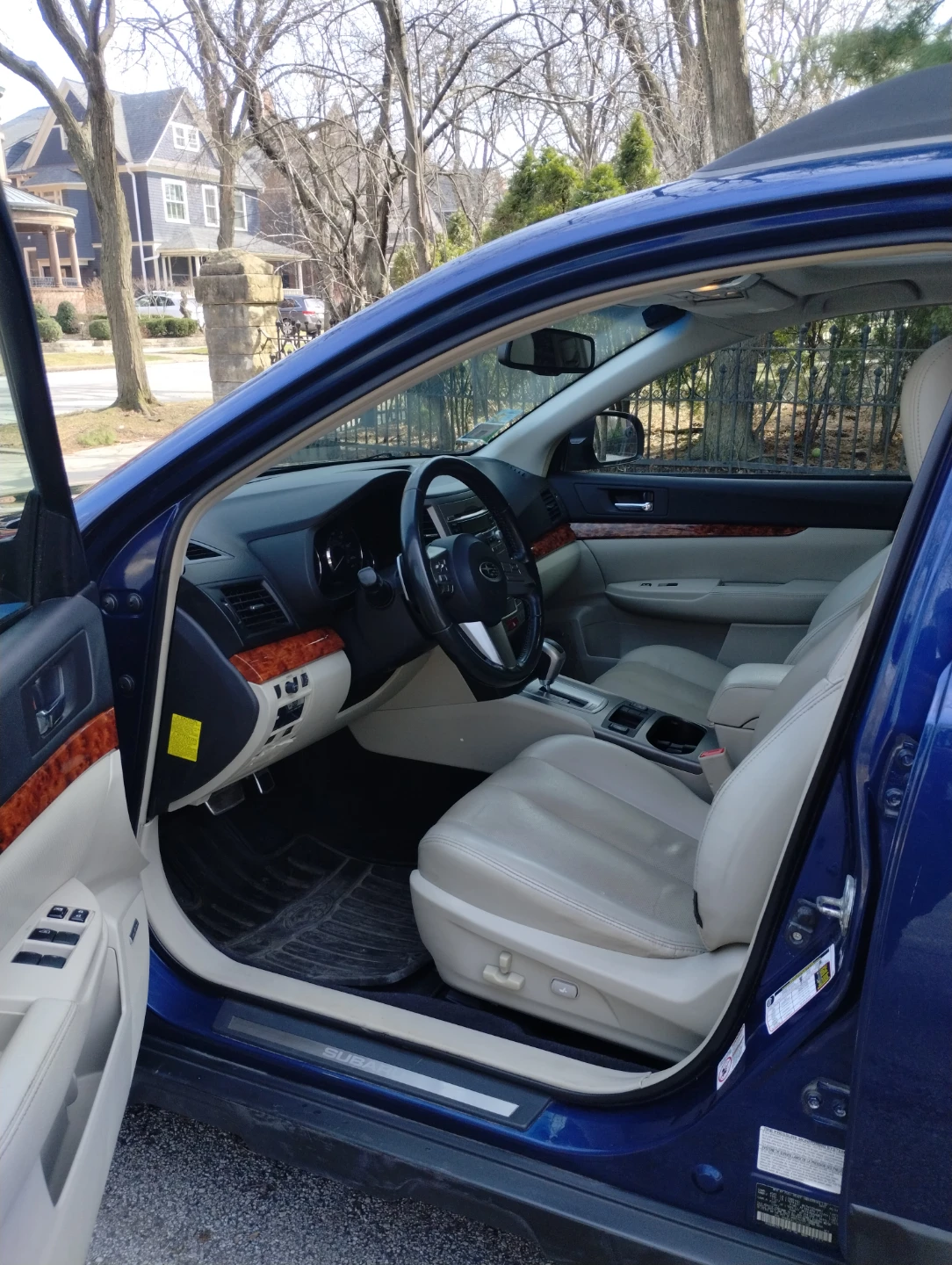 2010 Subaru outback - photo 5