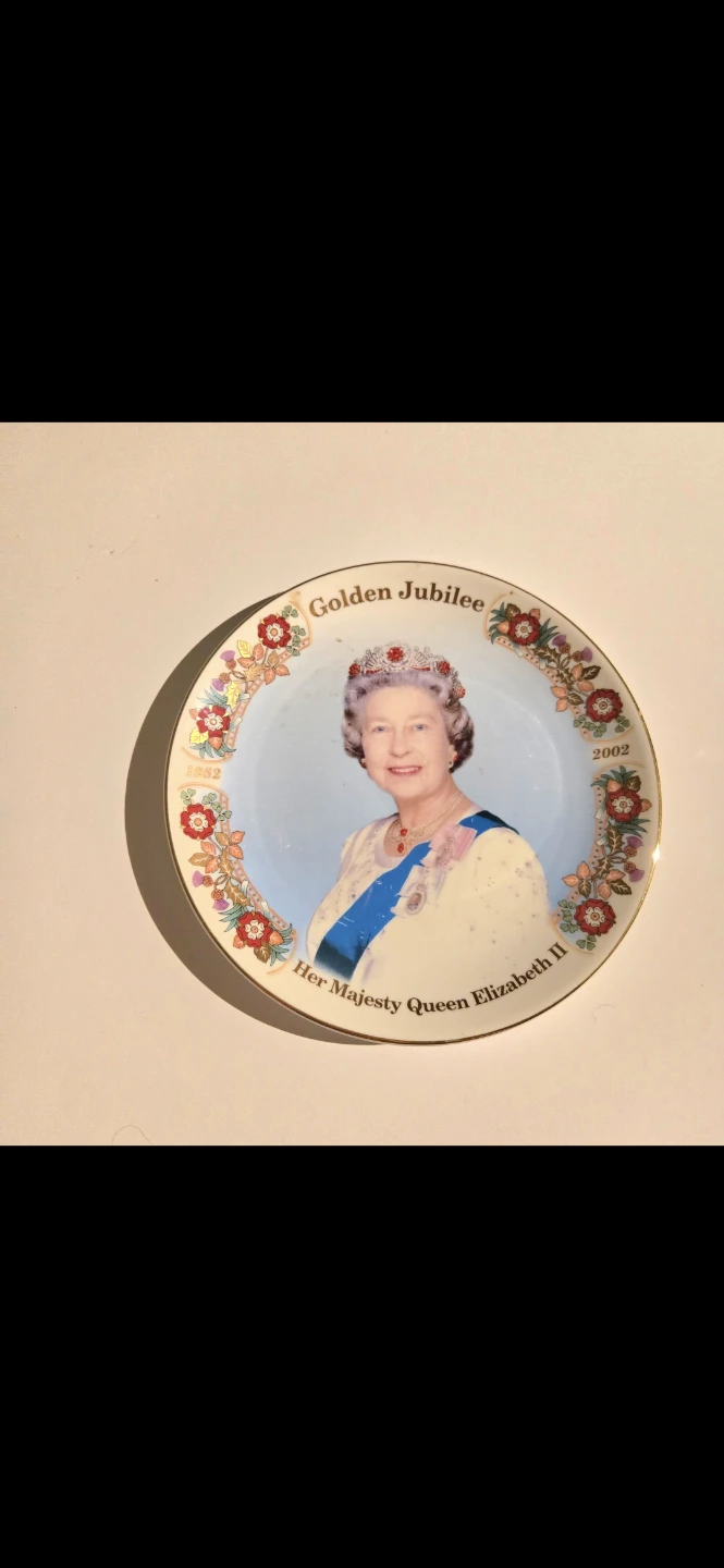 Queen Elizabeth II Golden Jubilee Commemorative Plate 2002