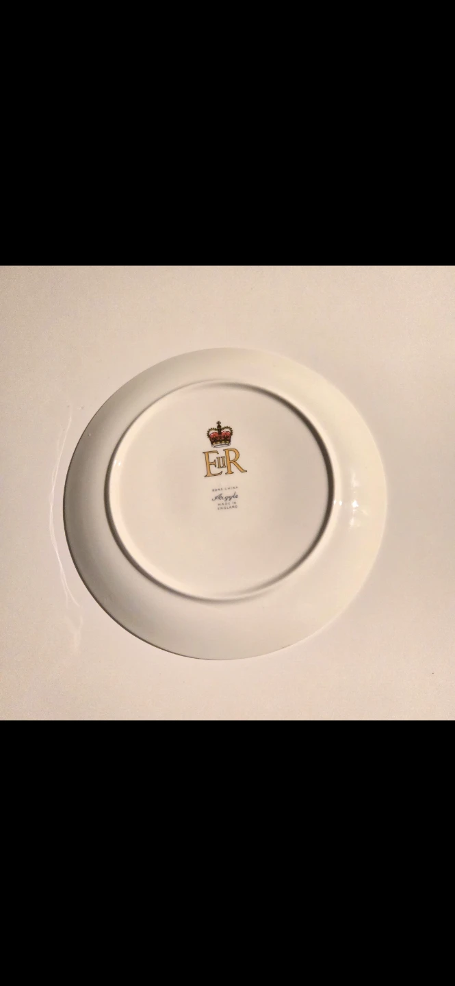 Queen Elizabeth II Golden Jubilee Commemorative Plate 2002 - photo 2