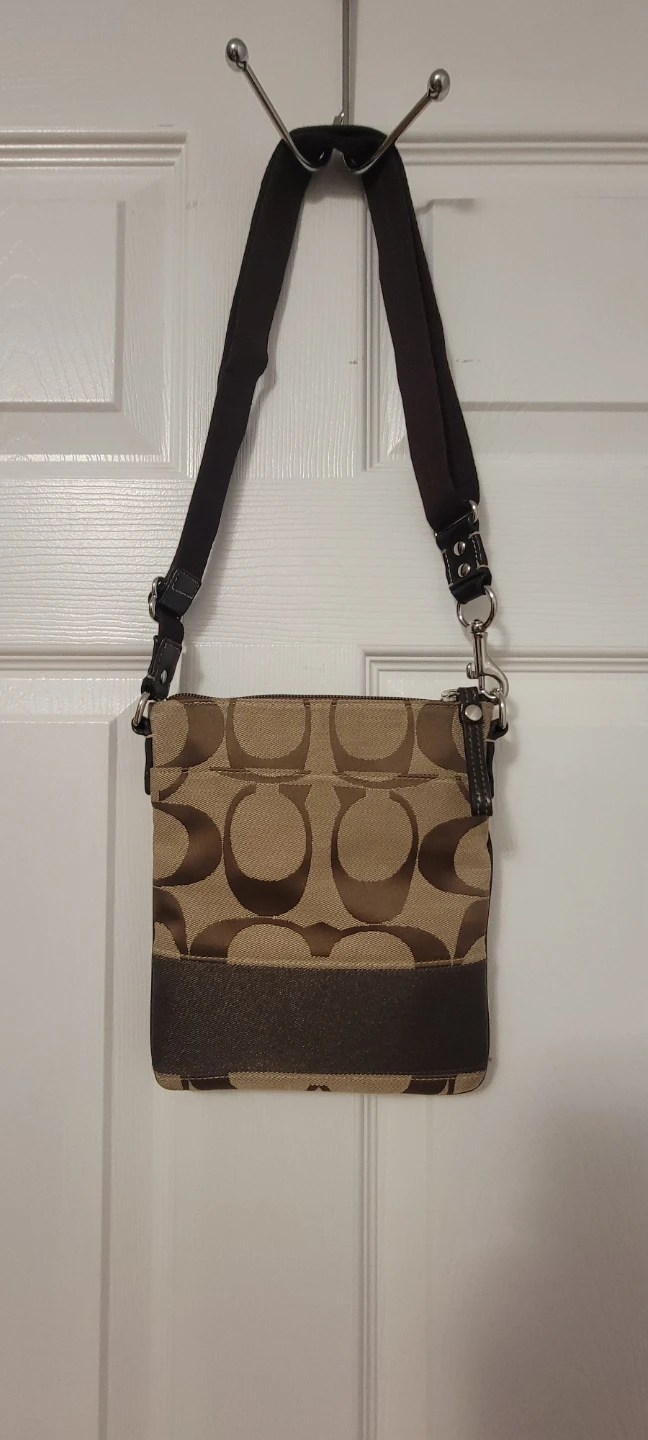 Coach Signature Pattern Crossbody Bag - photo 3
