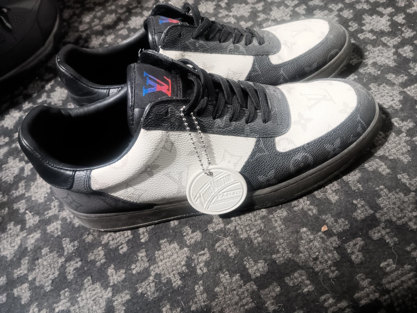 Louis Vuitton Paris Sneakers - photo 2