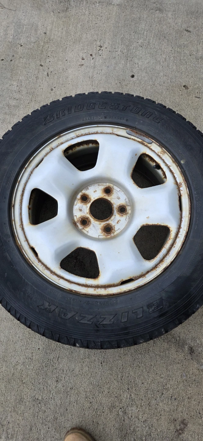 Bridgestone Blizzak Snow Tires - 235/65R17