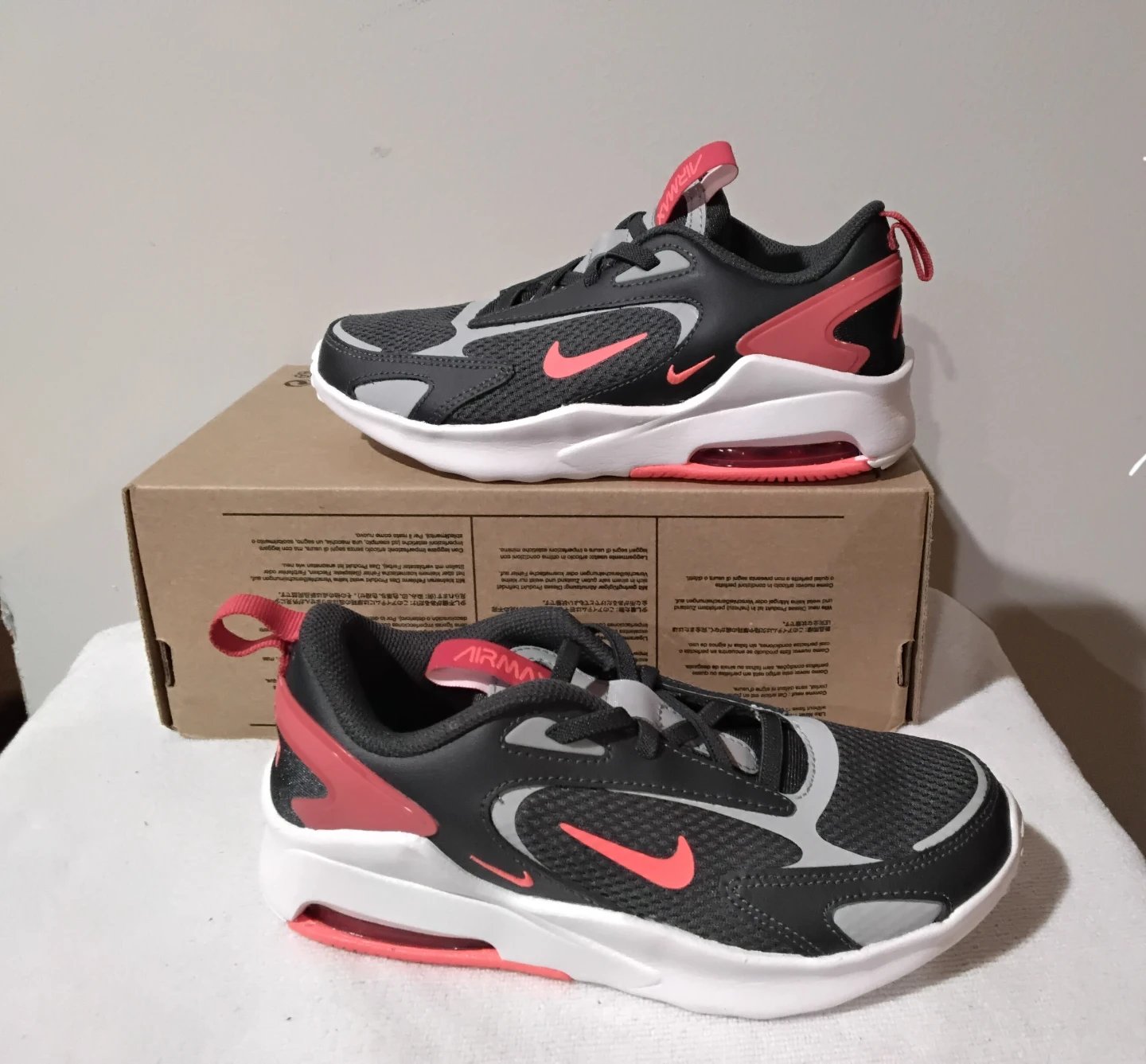 Nike Air Max Verona Women's Sneakers Size 7.5
