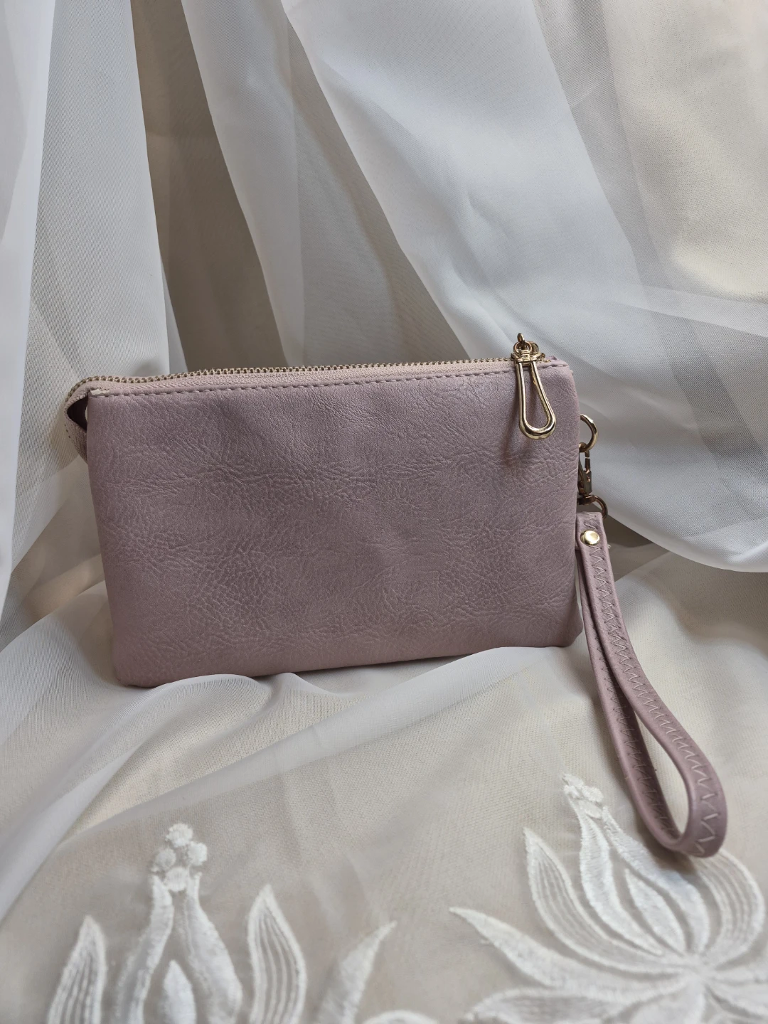 Perfect Rose Pink 8" x 5 1/2" x 2 1/2" Zippered Wallet.. - photo 3