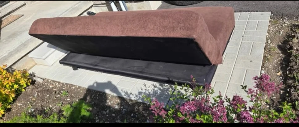 Firm Price-sofa bed. very clean like new. barely used, - photo 3