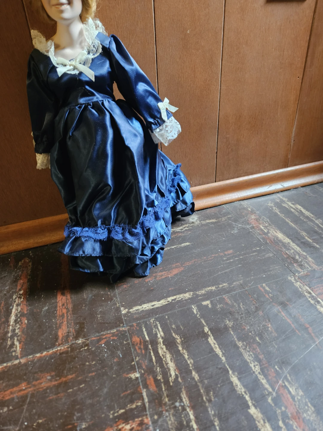 Vintage Ceramic Doll in Blue Gown - photo 3