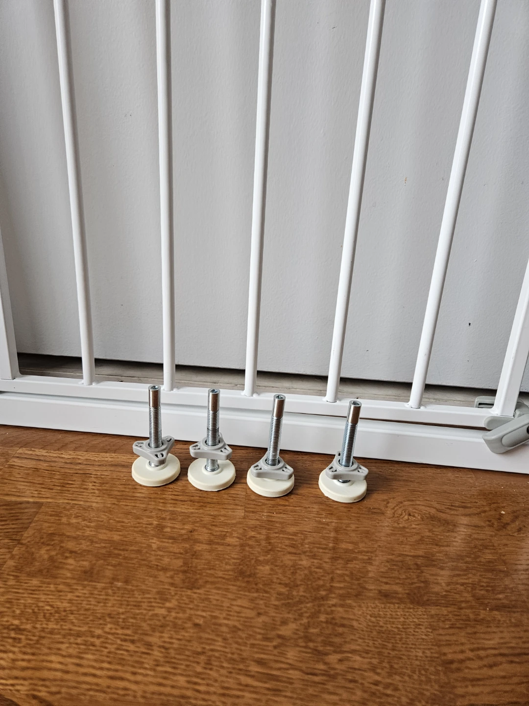 Safety 1st White Metal Baby Gate - photo 3