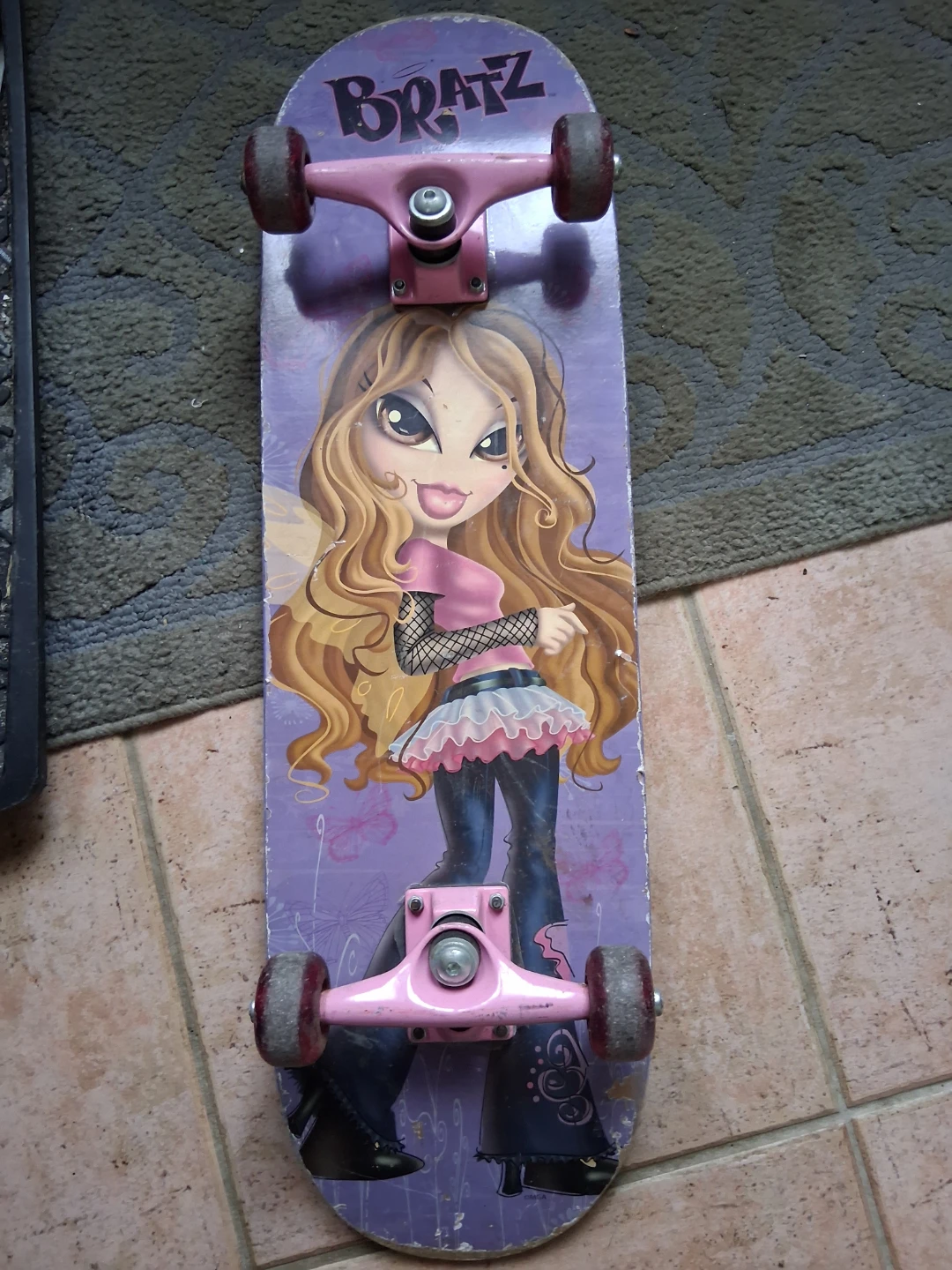 Bratz Skateboard in good condition