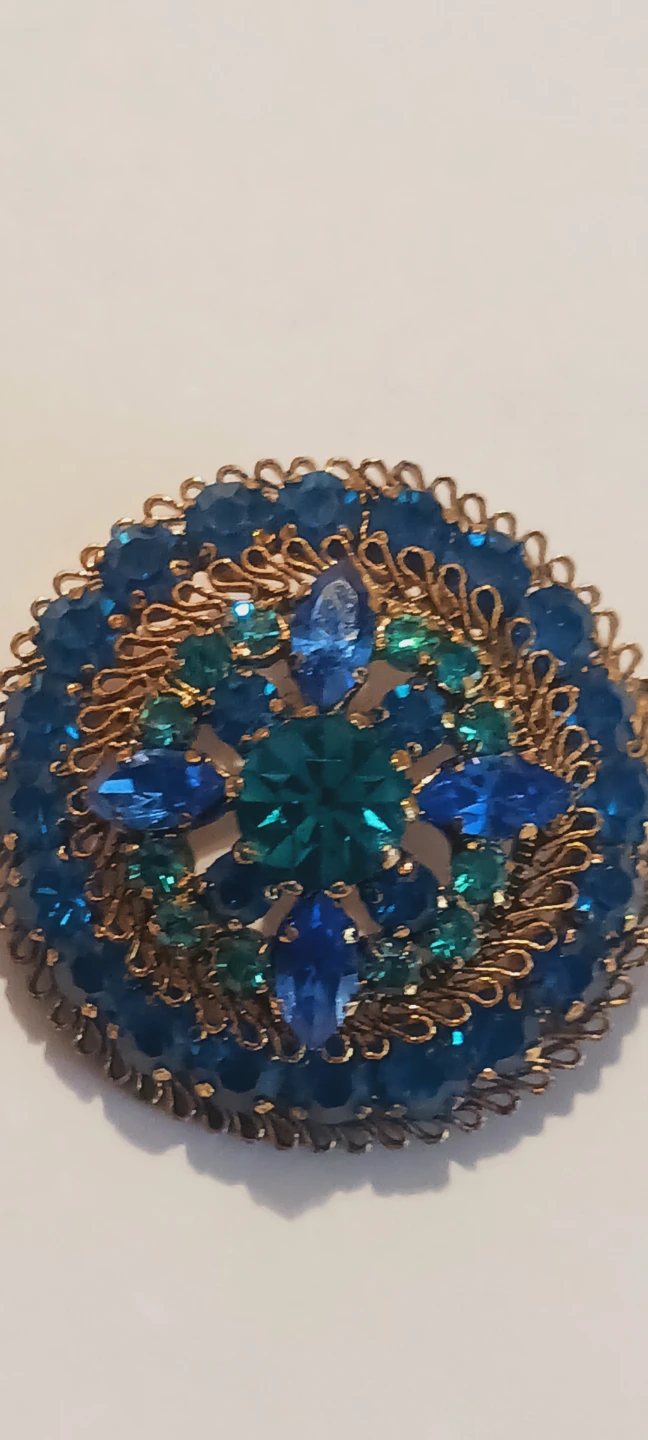 Gorgeous Genuine Signed Austrian Dazzling Blue Crystal Brooch - photo 4
