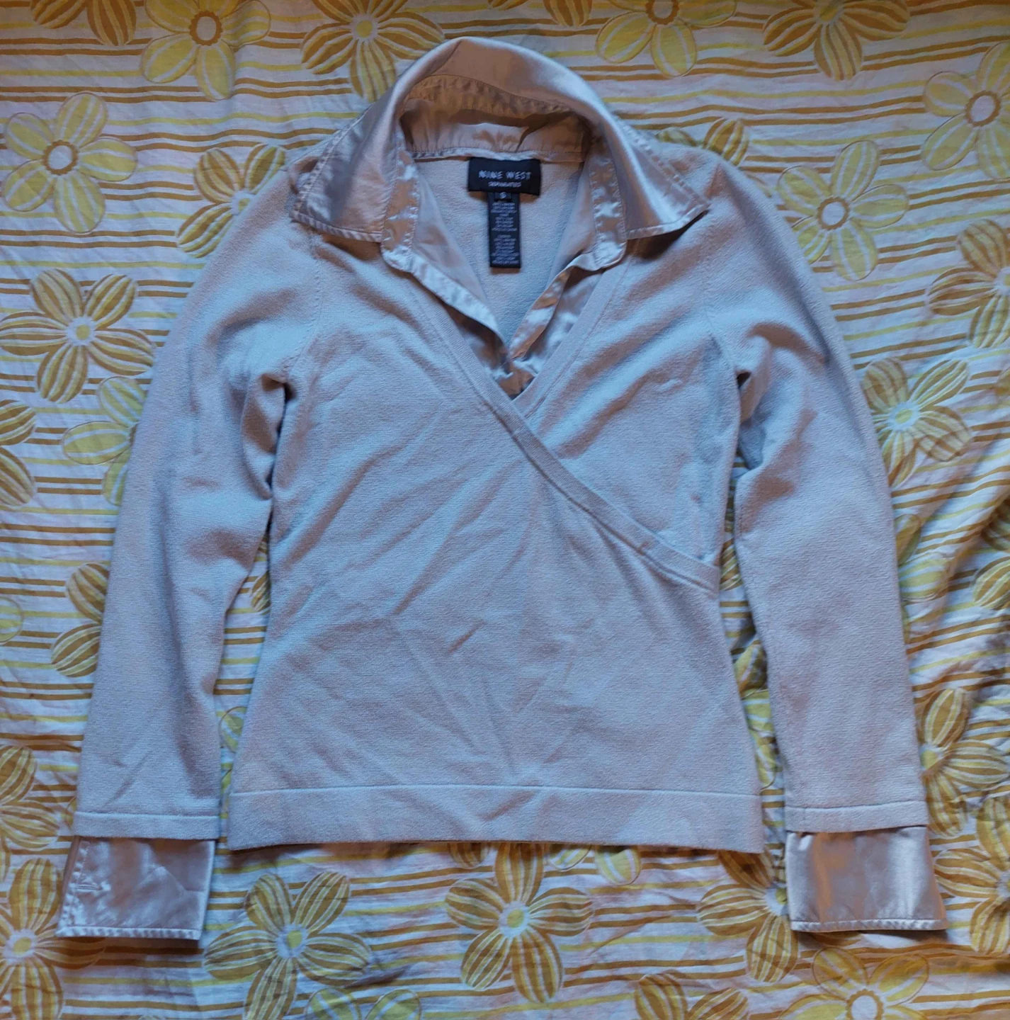 Gray Nine West long sleeve top with silk collar and cuffs