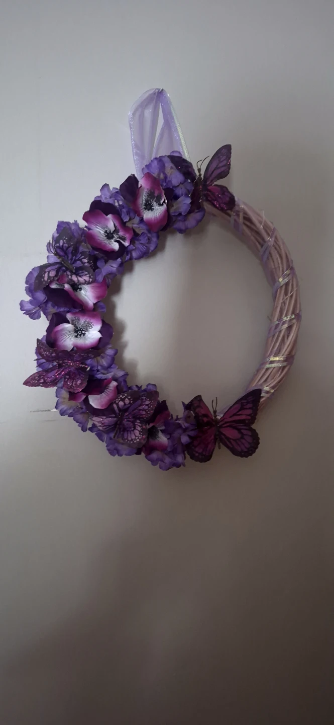 🥕 Purple Floral Wreath with Butterflies and Lights