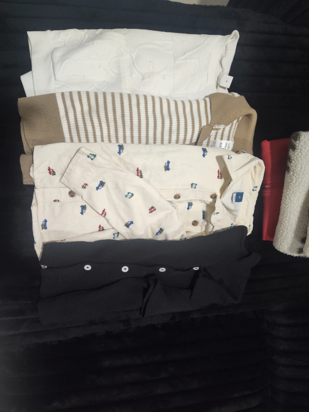 Kids Clothes Bundle - Mickey Mouse, Jordan, Nike, Old Navy - photo 3