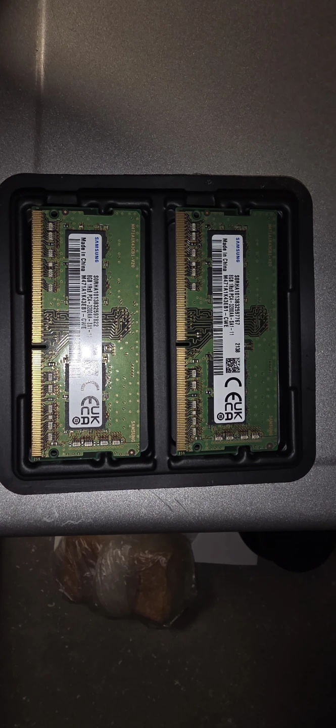 Samsung 16GB (2x8GB) DDR4 RAM PC4-3200AA