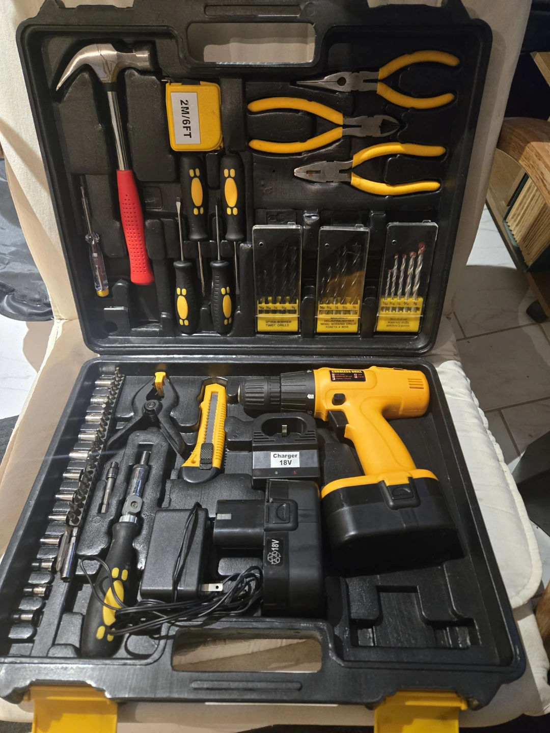 18V Cordless Drill Tool Set