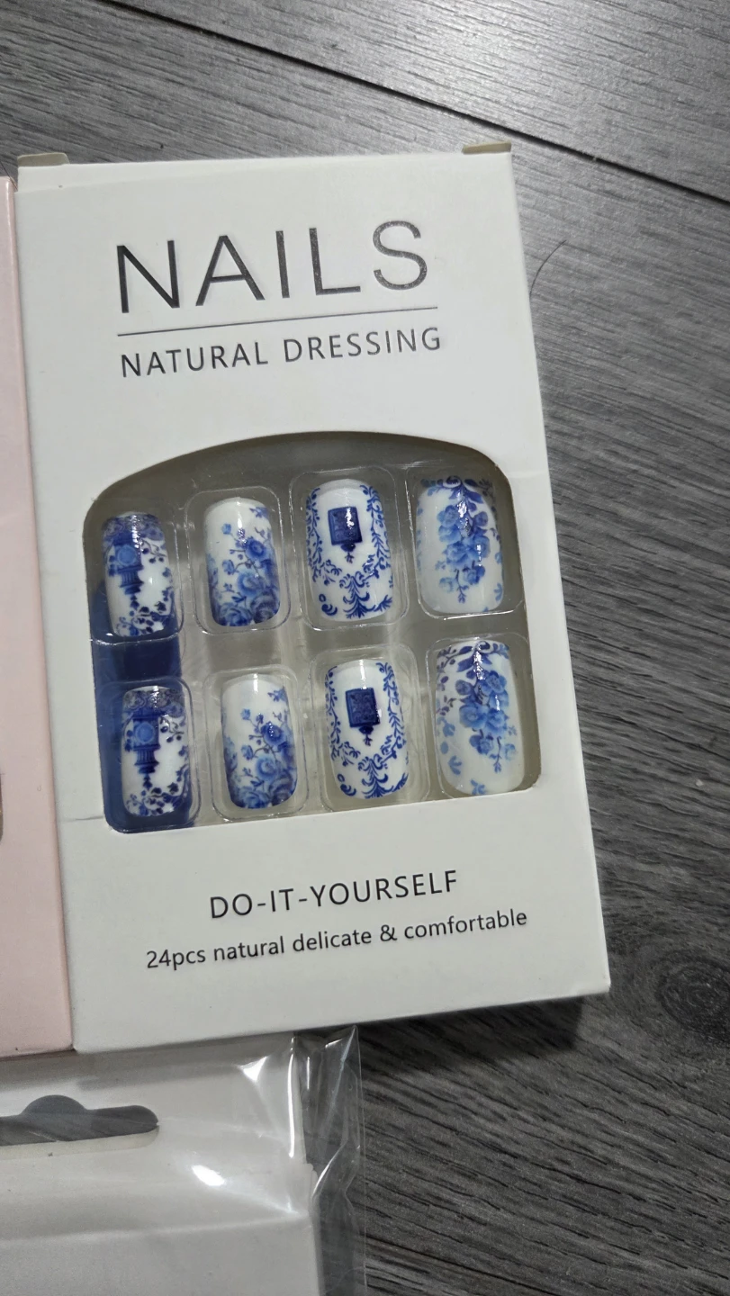 5 sets of press on nails - photo 4