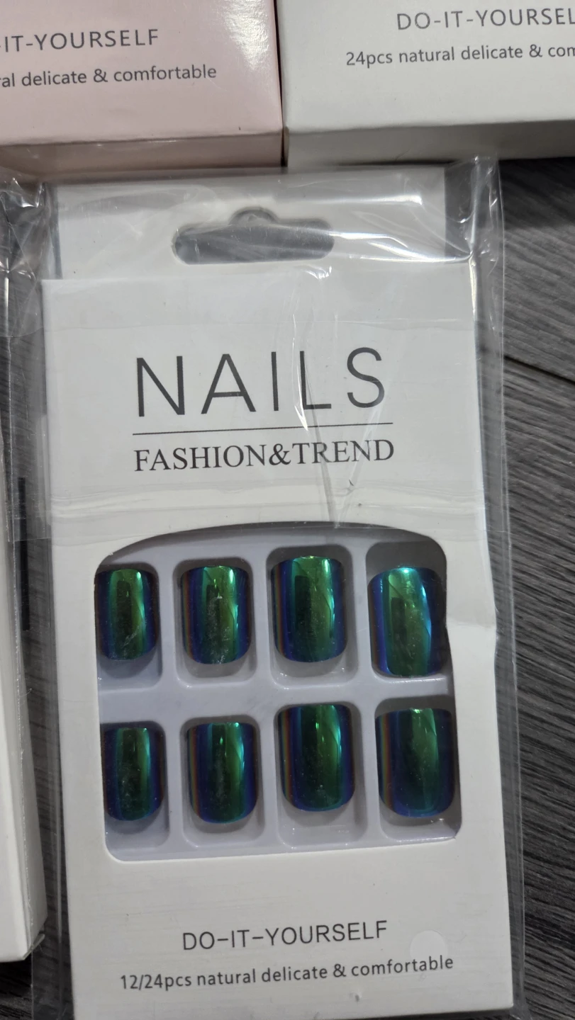 5 sets of press on nails - photo 5