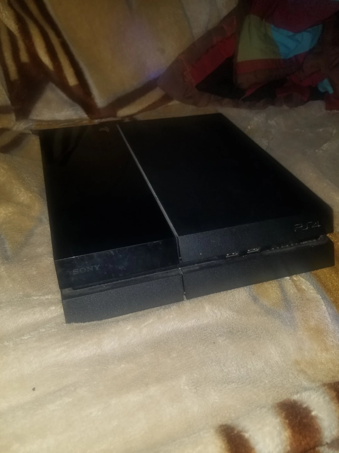Sony PlayStation 4 (PS4) Console