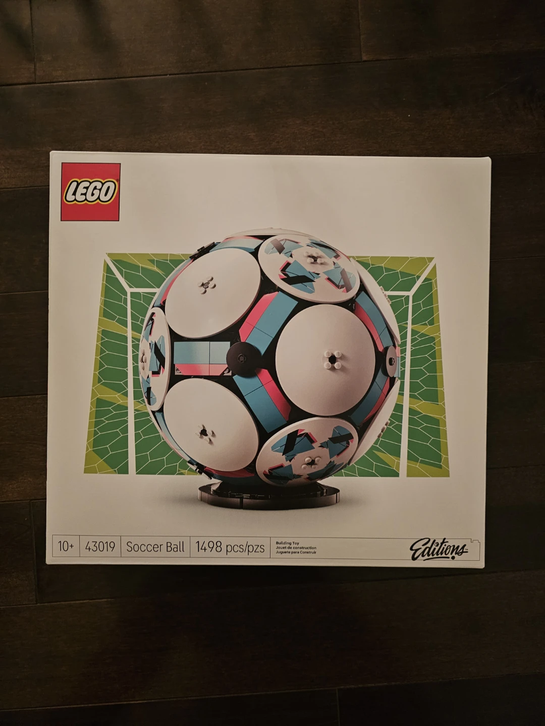 Brand new LEGO Editions 43019 Soccer Ball set
